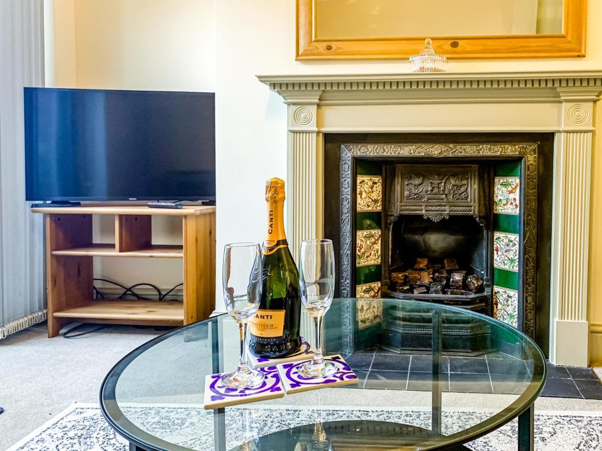 The Vines - Stunning Period Home With Free Parking Йорк Екстер'єр фото